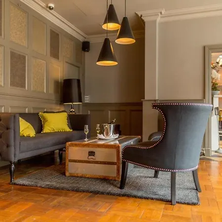 Kilkenny Inn Otel 3*